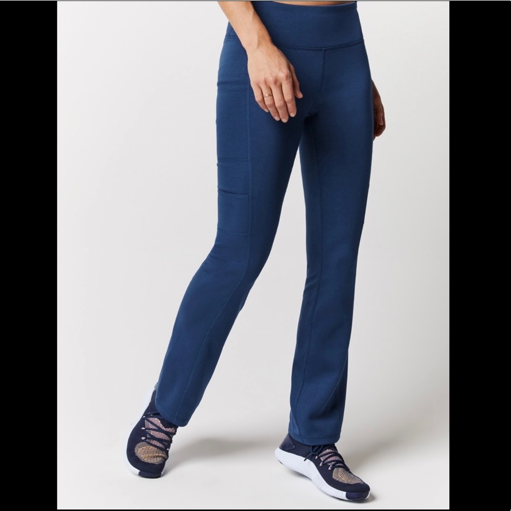 Jaanuu Estate blue yoga scrub bottoms